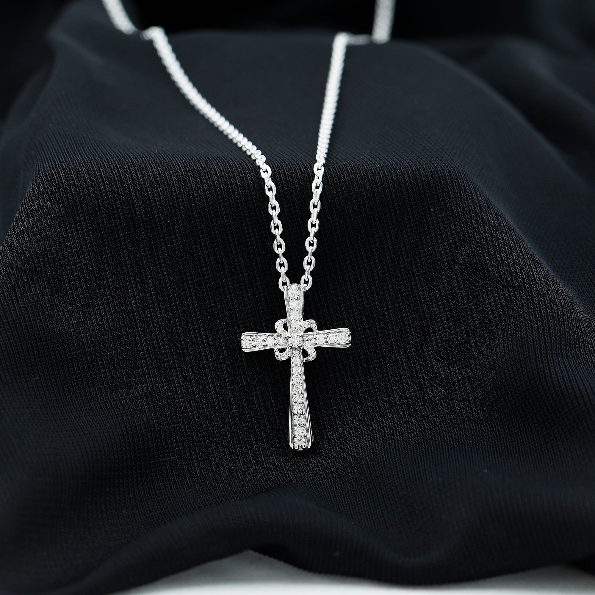 Sparkanite Jewels-Cross Pendant with Certified Moissanite